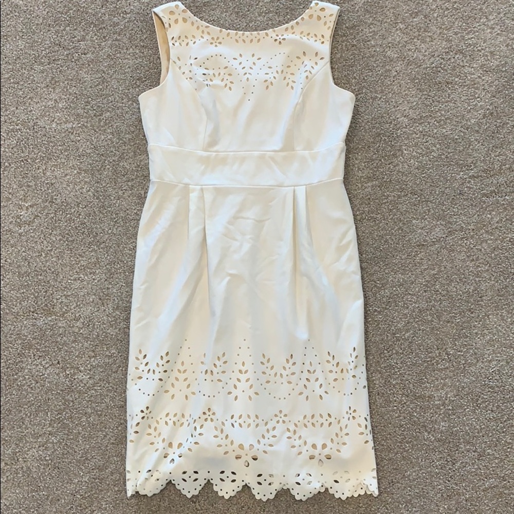 👗Cream/ Tan Lace Dress